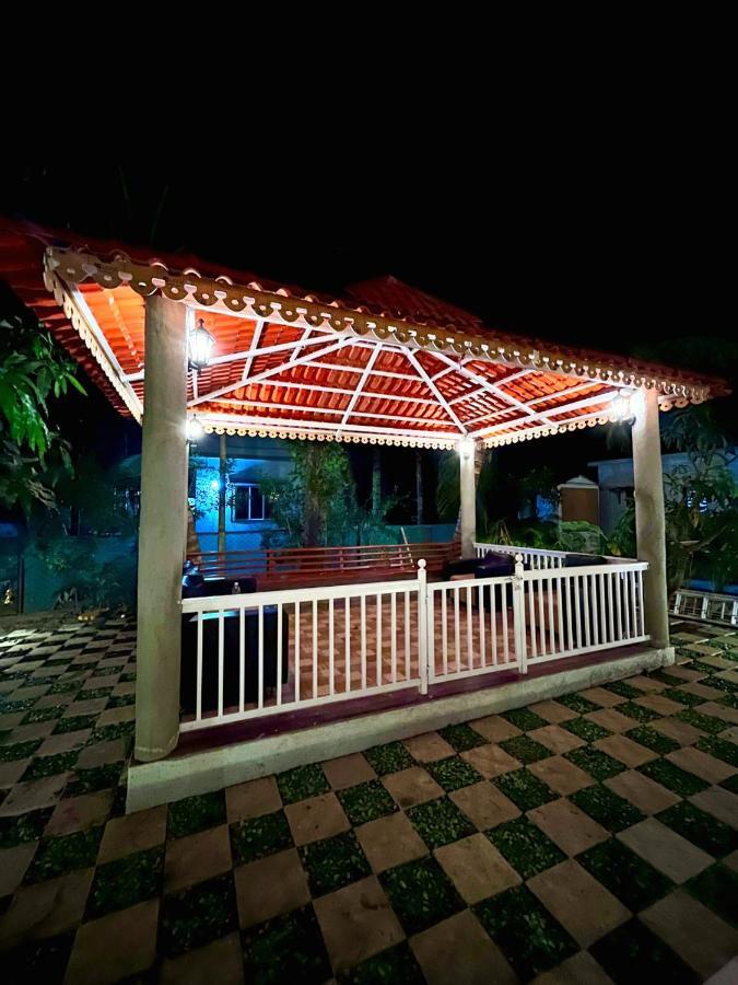 Sundeck Villa Alībāg Exterior foto