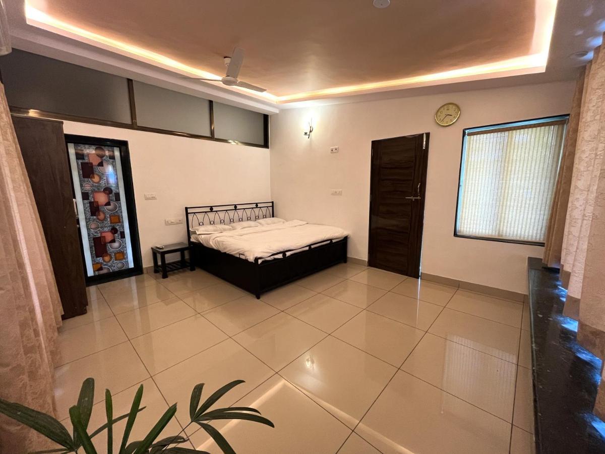 Sundeck Villa Alībāg Exterior foto